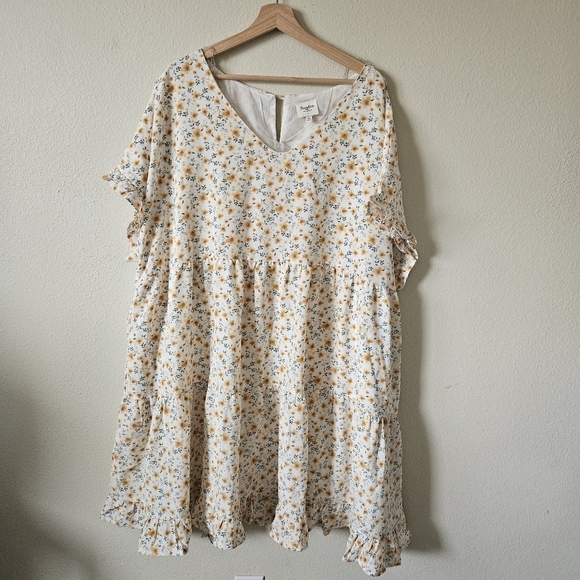 Hayden LA V-Neck Ruffle Short Sleeve Tiered Floral Dress 3XL - Picture 2 of 9